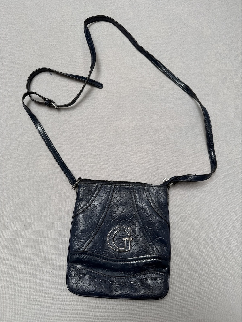 Vintage Guess Crossbody Bag Navy Leather Monogram Lining